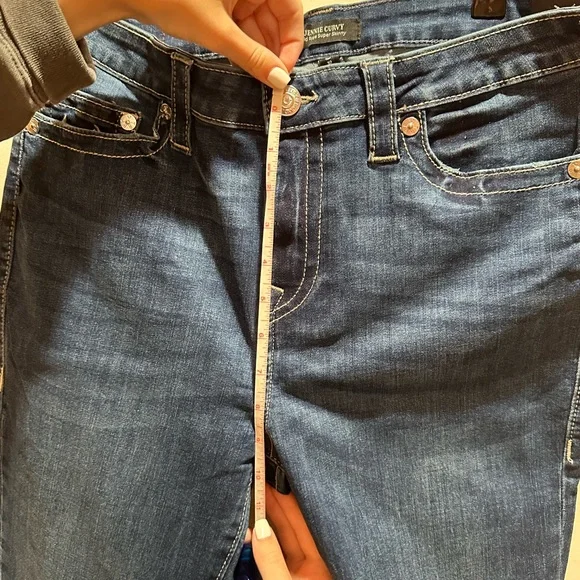 True Religion Blue Skinny Jeans with Tapered Fit NWOT - Picture 5 of 7